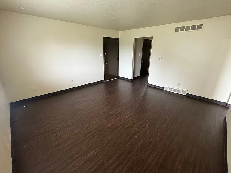Rocklyn Court Apartments — Photo 17