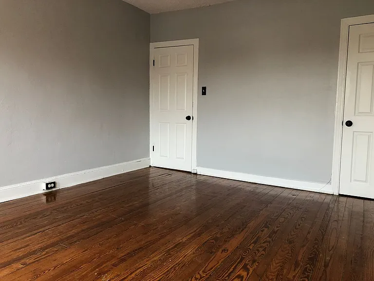 3242 Barclay St — Photo 15