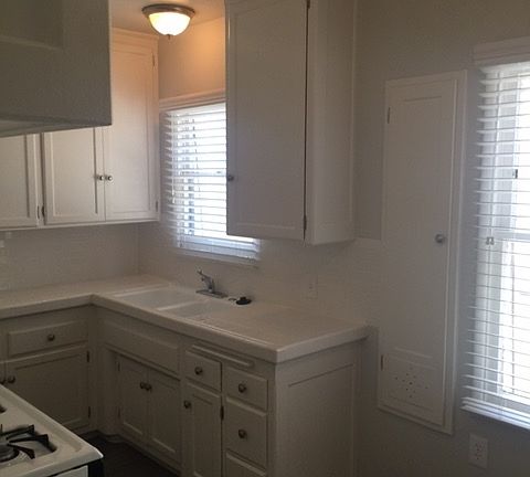 4th image of 60 Belmont Ave APT 2