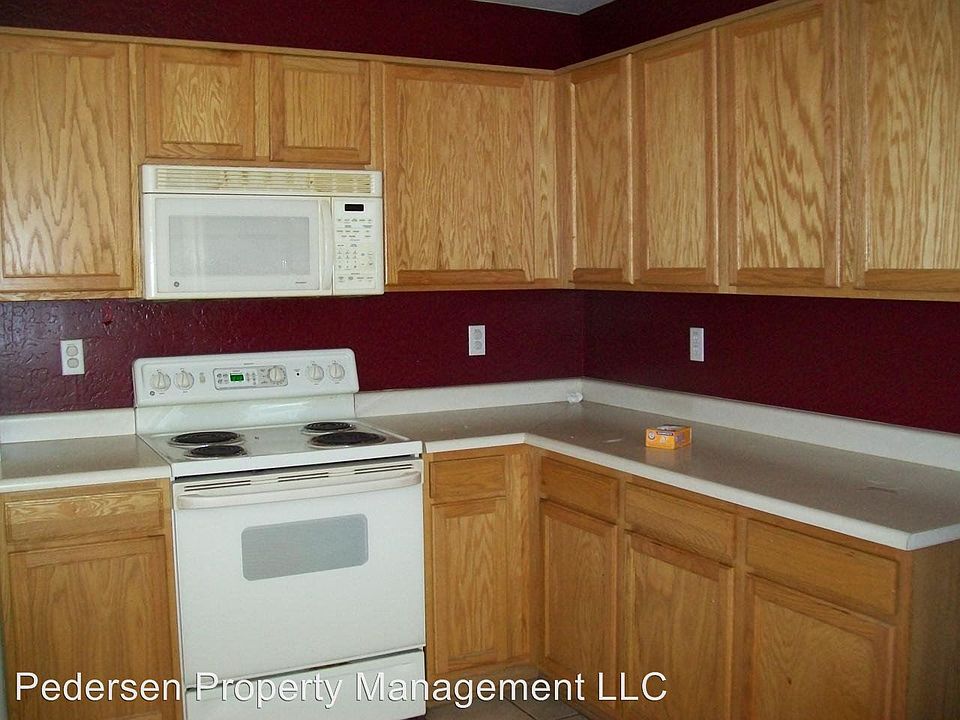 2nd image of 3885 S Chaparral Rd