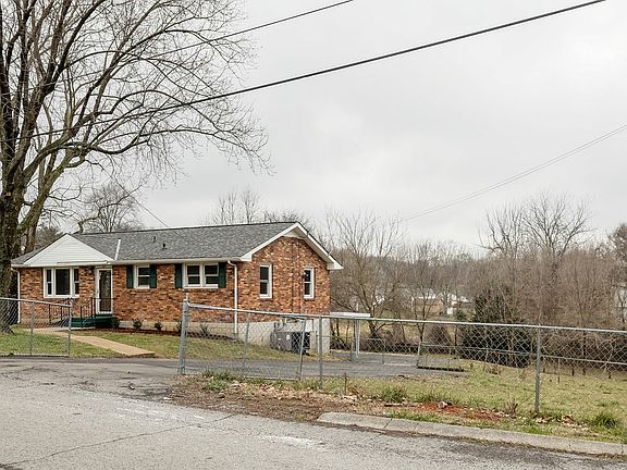 2nd image of 2301 Sterling Boone Dr