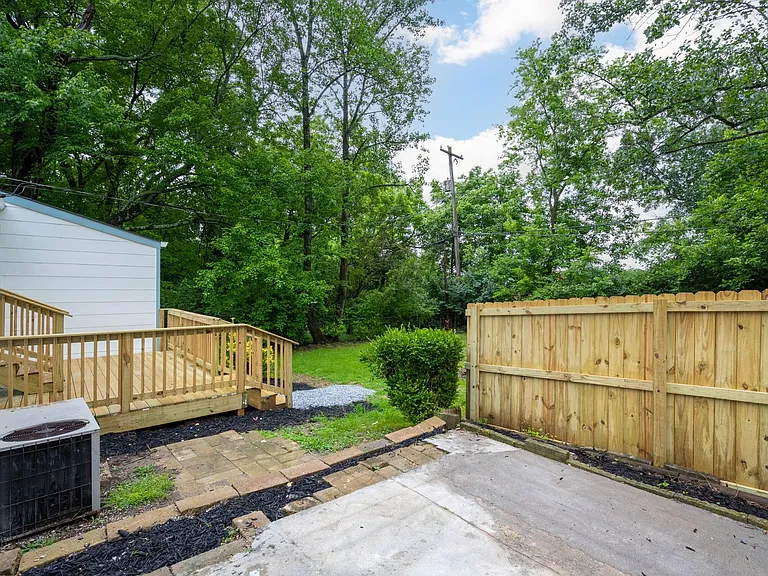165 Hunt Ave — Photo 20