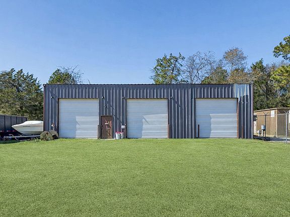 4th image of 21611 Parker Rd