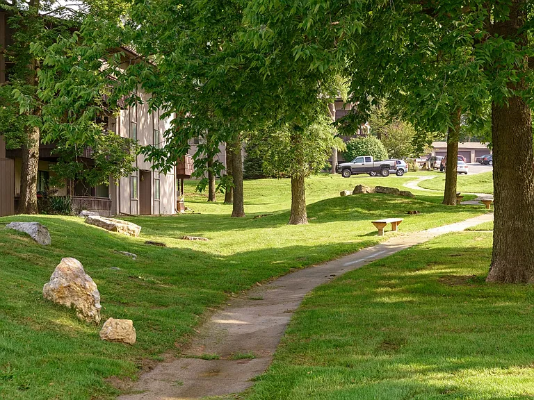 Fontenelle Hills — Photo 21