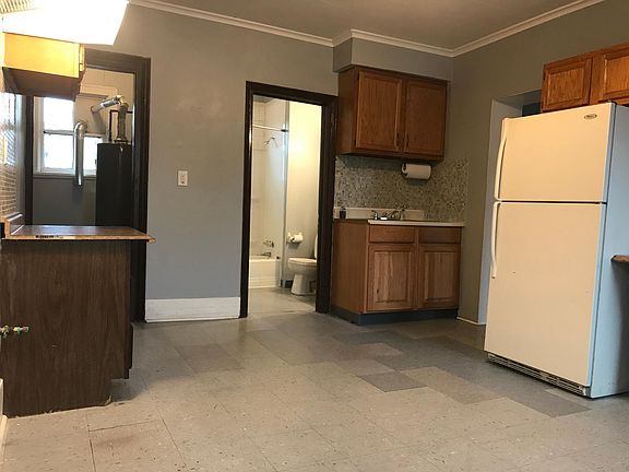 5th image of 116 Vanderbilt St Floor 2
