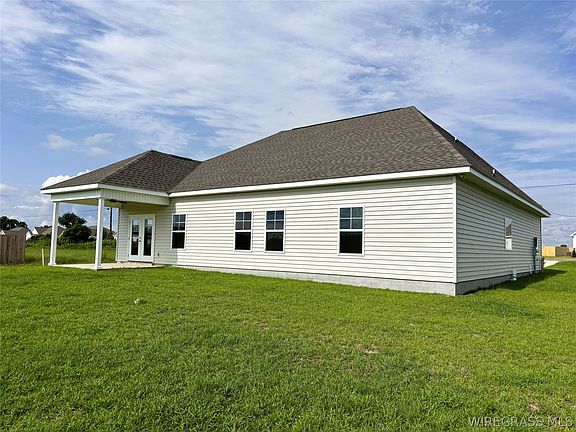 3rd image of 270 Adkinson Rd