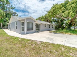 285 Abalone Rd, Venice, FL 34293