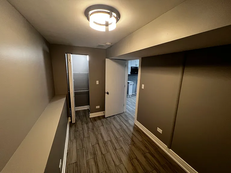 1307 S Kedzie Ave #BASEMENT — Photo 6