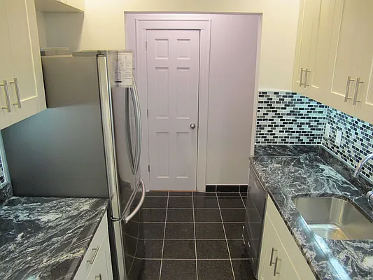 Rented by SUN WOOD REAL ESTATE | media 23