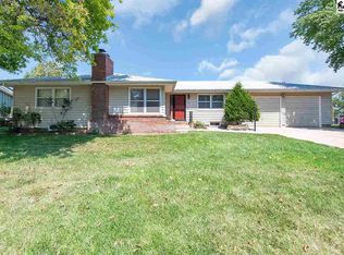 10 E Salina Dr, Haven, KS 67543
