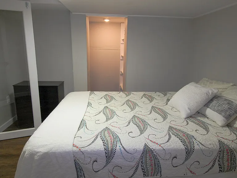 230 Bryant Ave — Photo 23