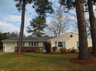 174 Coventry Rd, Virginia Beach, VA 23462