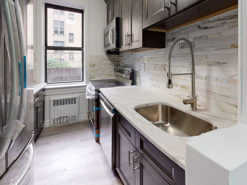 1st image of 2420 Morris Ave APT 1-D