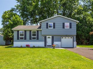 49 Saint Mark Dr, Rochester, NY 14606