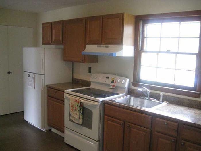 1st image of 23 Daniele Ln APT 24