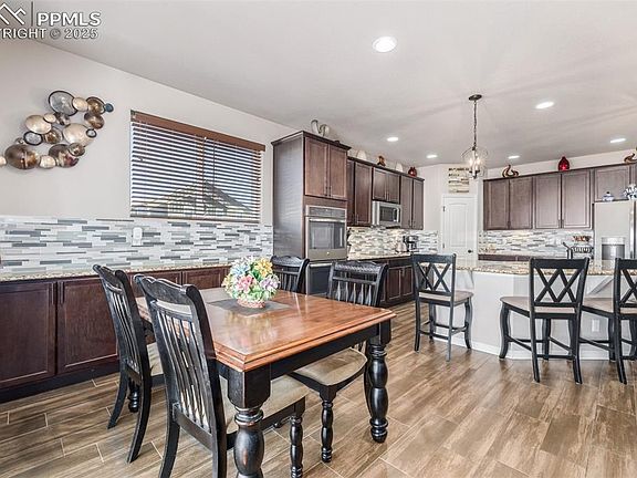 5th image of 12792 Longview Park Ln