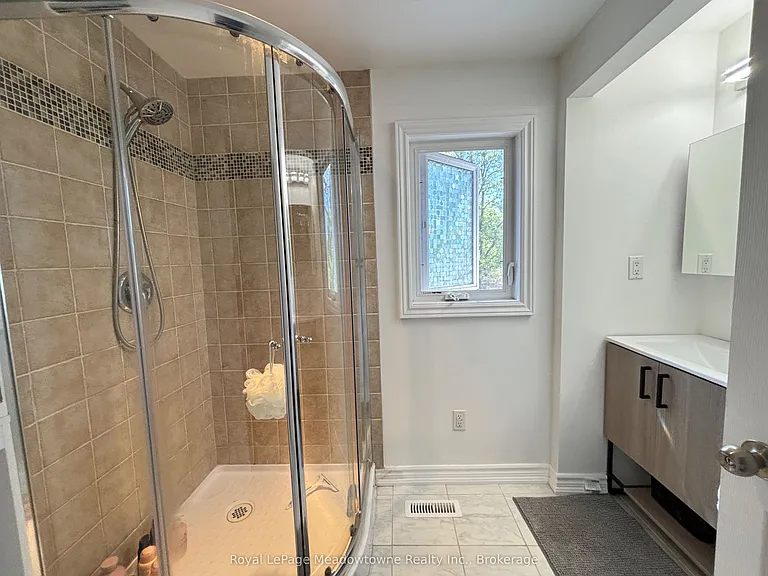 784 Graham Bell Ct — Photo 21