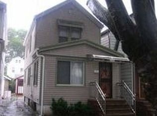 6836 Nansen St, Forest Hills, NY 11375