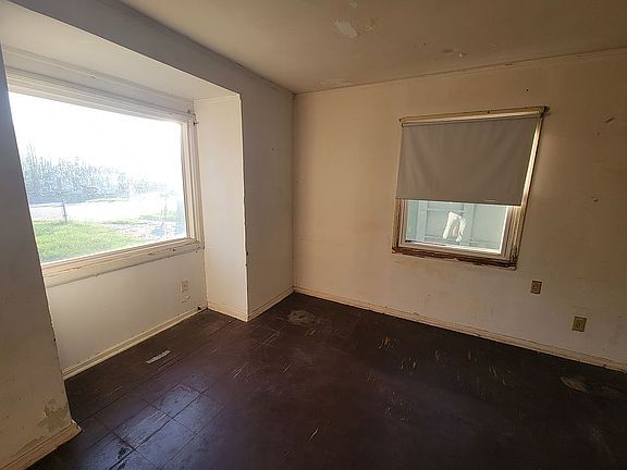 4th image of 3730 Humphrey Dr