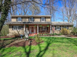 6245 Grandridge Pointe Dr, Concord Township, OH 44077
