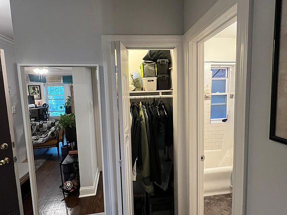 4th image of 2151-2147 N Fremont St #1SE