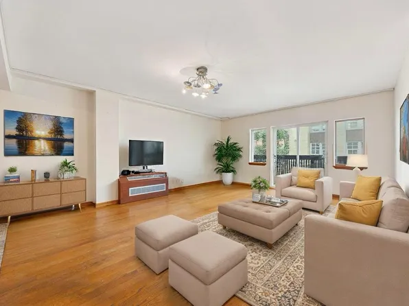 2964 Brighton Sixth Street image 13 of 26