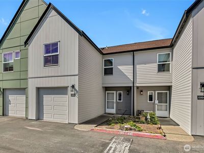 6706 S 239th Place #E103, Kent, WA, 98032