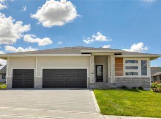 700 NE 22nd Ct, Grimes, IA 50111