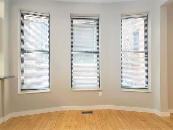 2nd image of 132 W Willis St APT 1E