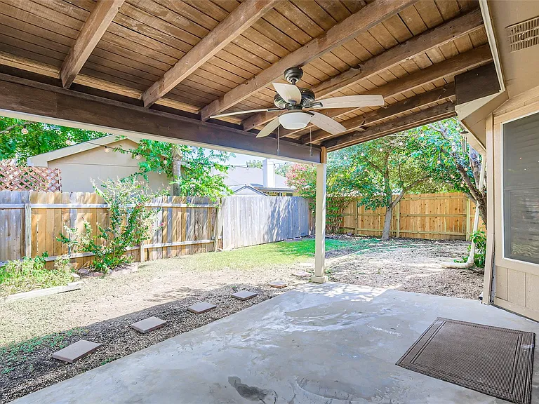 903 Jasmine Trl — Photo 22