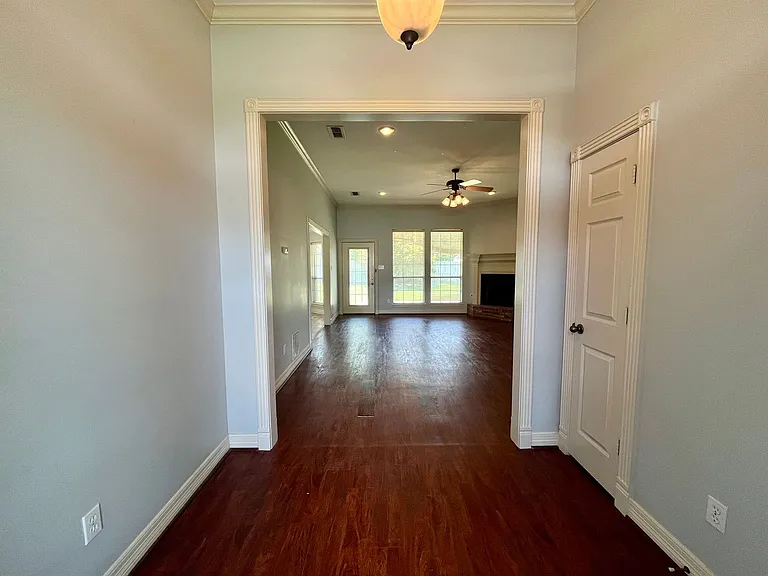 16780 Terrebonne Dr — Photo 3