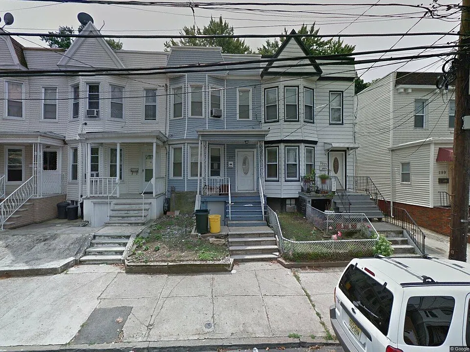 297 Virginia Ave #O