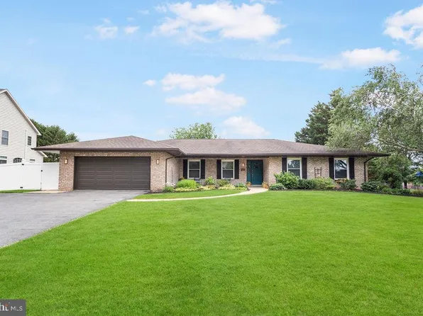 3759 Cayuga Ln, York, PA 17402