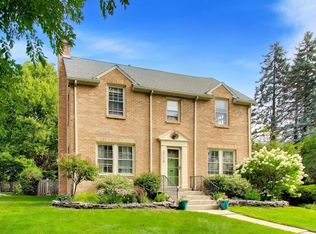 3115 Park Pl, Evanston, IL 60201