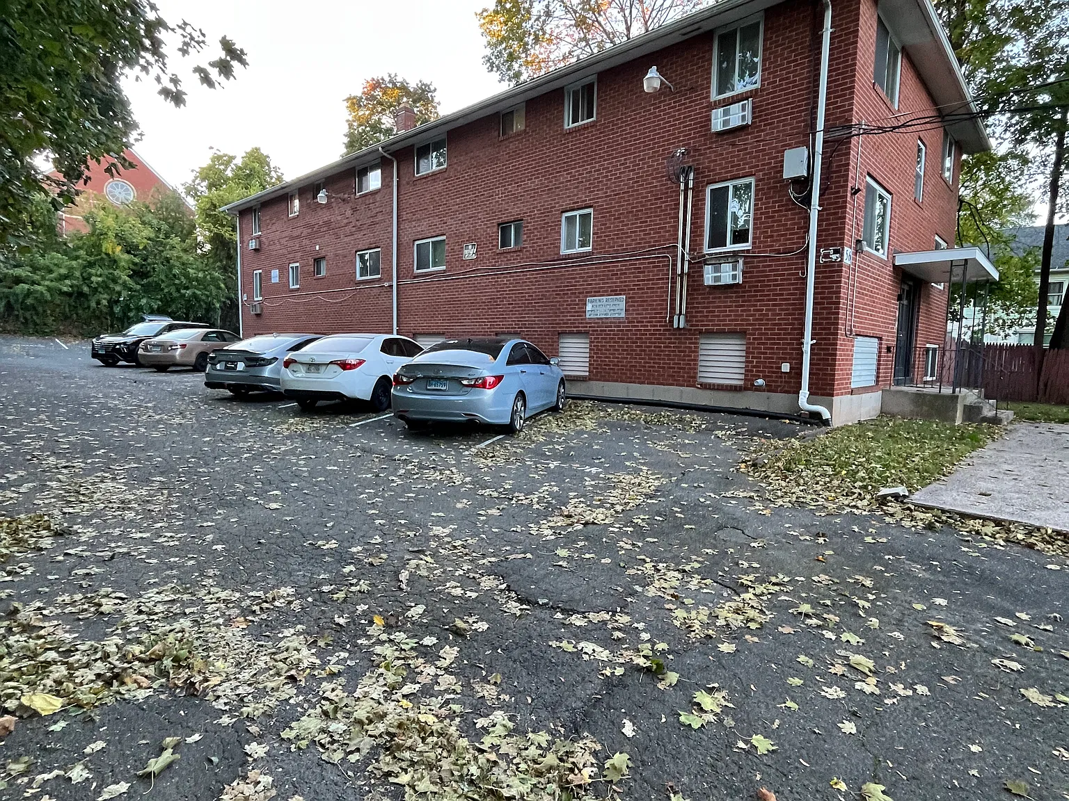 1 bed, 600 sqft, $1,200 — Photo 2