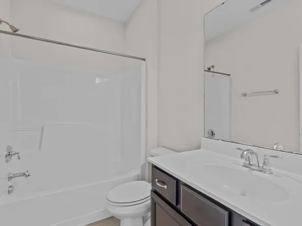 507 Finnbar Dr, Cary, NC 27519