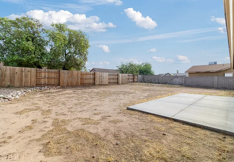 6418 W Laredo St — Photo 17