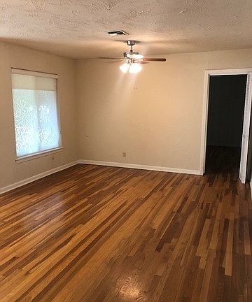 3rd image of 210 Oblate Dr