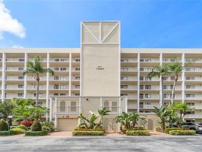 7290 Kinghurst Drive #802, Delray Beach, FL, 33484