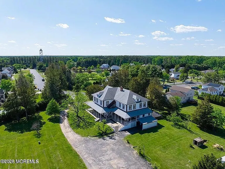 15 Hummingbird Way — Photo 2
