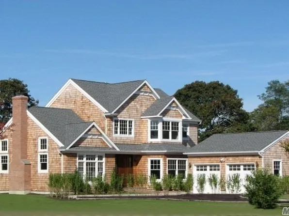 7 Jessups Landing Ct, Quogue, NY 11959