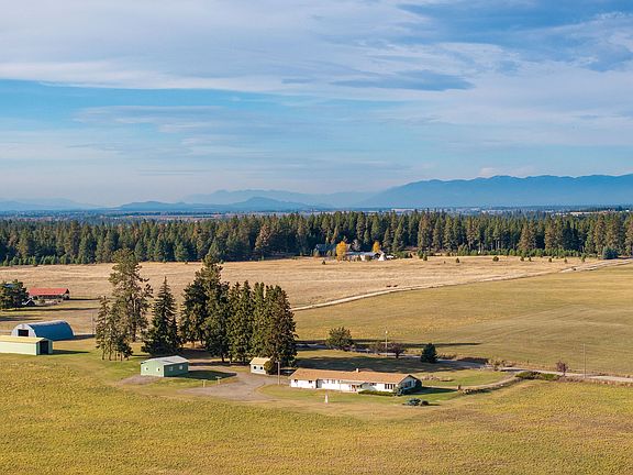 5th image of 320 Coverdell Rd