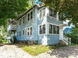 71 Holden St, Worcester, MA 01605