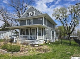 535 Jackson St, Warsaw, IL 62379