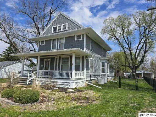 535 Jackson St, Warsaw, IL 62379