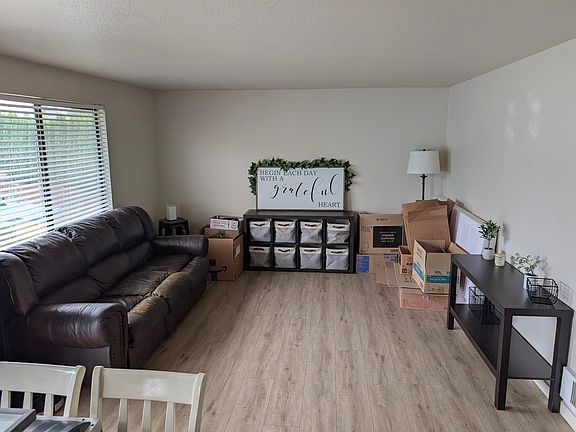4th image of 18510 Blueberry Ln APT D