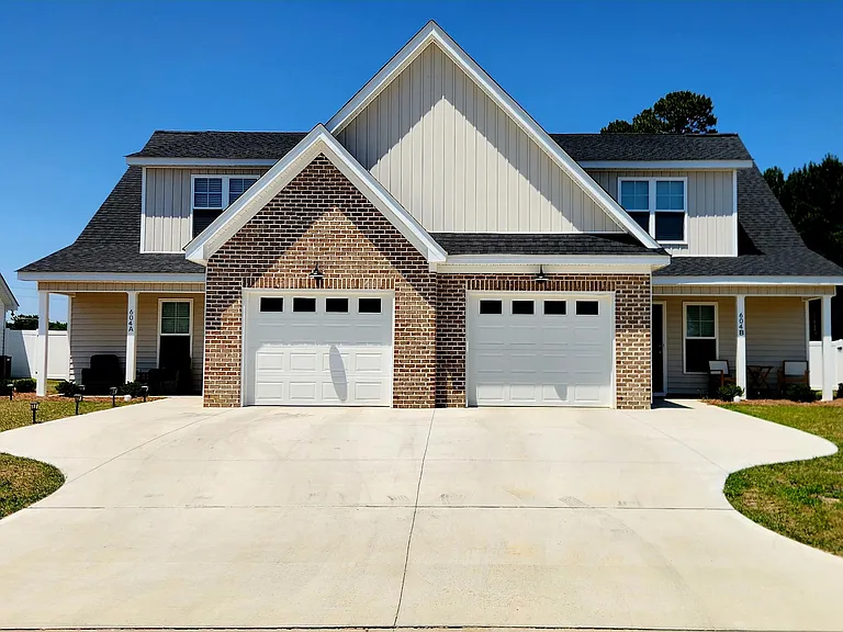 716B Sarah Rebecca Dr #B — Photo 4