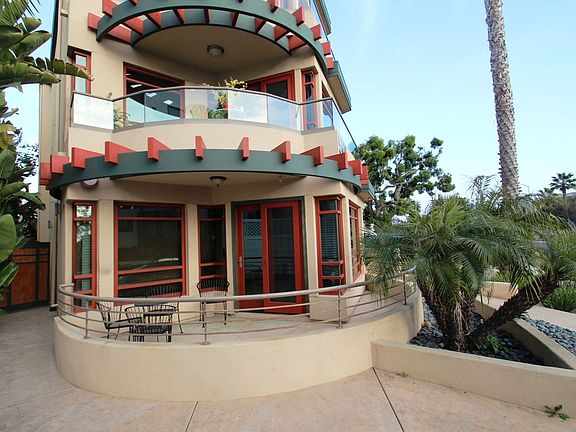 2nd image of 5431 La Jolla Blvd #A