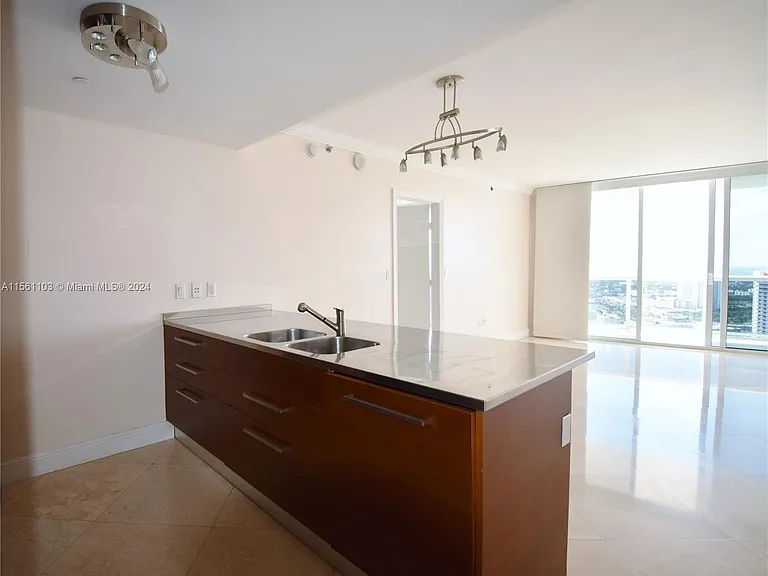 1850 S Ocean Dr #3706 — Photo 2