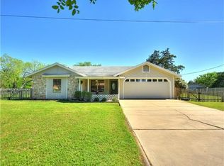 233 Mount Olive Rd, Cedar Creek, TX 78612